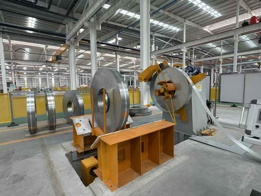 شراء 3Phase 300mm CZ آلة تشكيل للوحة البورلين U Purlins Metal Roofing Roll Former online manufacture