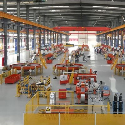 شراء الهيكل الشمسي آلة تشكيل اللفاف الآلية سقف قطع قابل للتعديل طول online manufacture