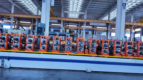 خط إنتاج الملف الشخصي الأوتوماتيكي مع PLC